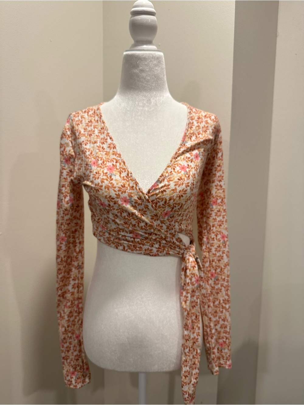 Antistar Floral Ribbed Wrap Crop Top Long Sleeve Tie Waist Small - Picture 1 of 10
